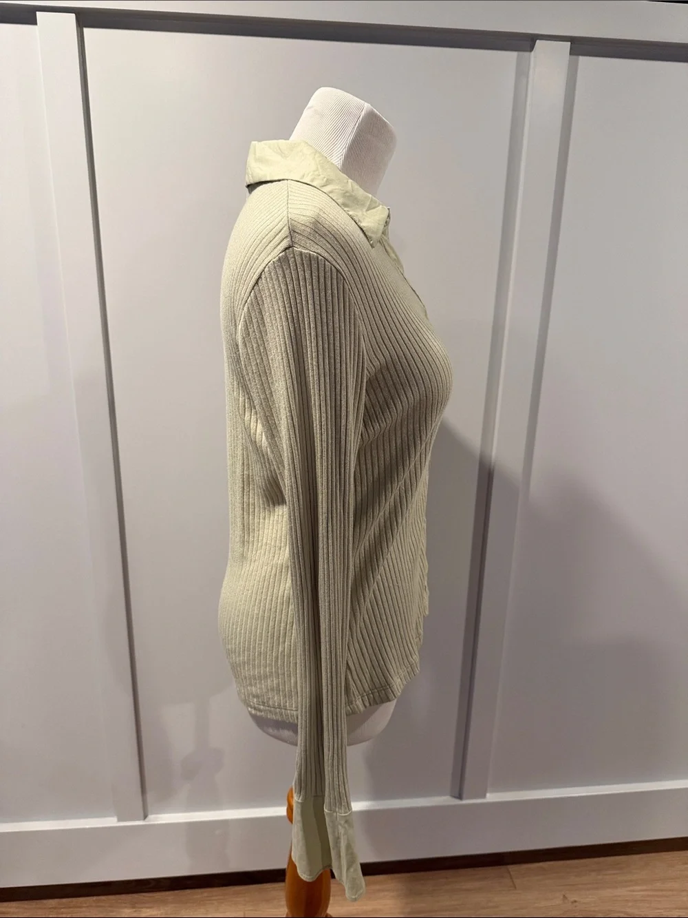 Reformation light green Button-Front Ribbed Top - Picture 2 of 8